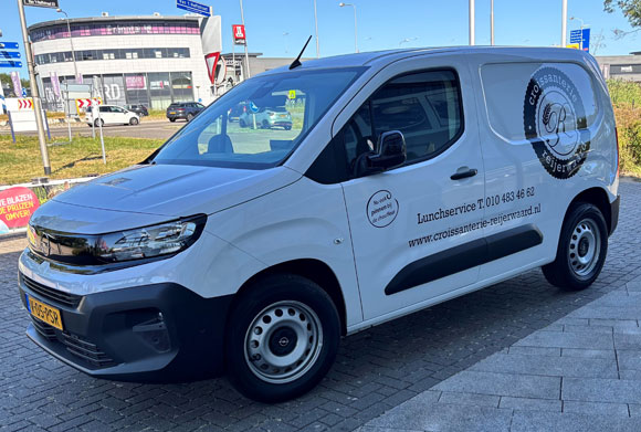 Bezorgauto's van Croissanterie Reijerwaard